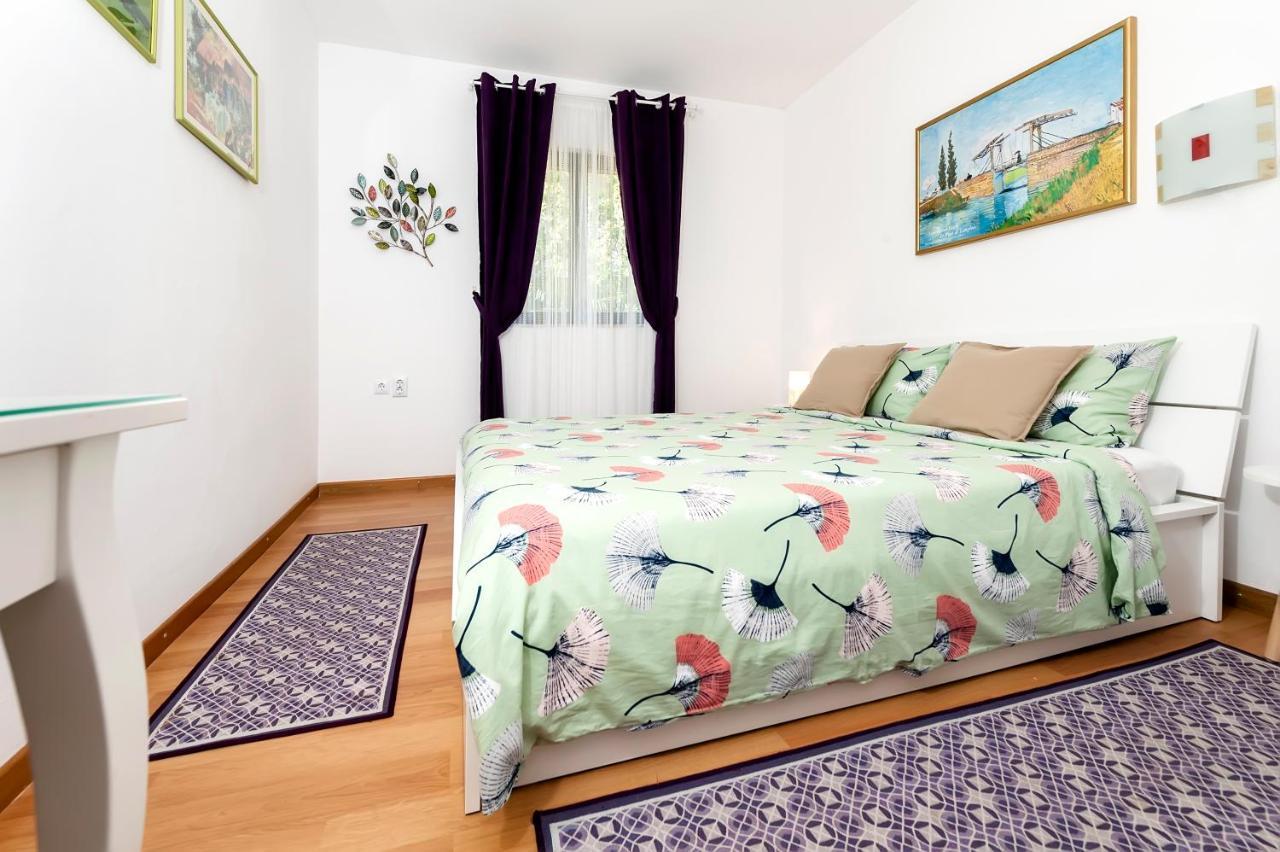 Apartments Aja And Stefy Ровинь Экстерьер фото